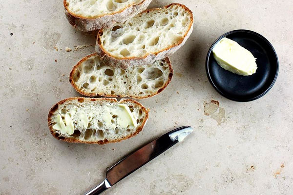 Міфи та правда про вершкове масло