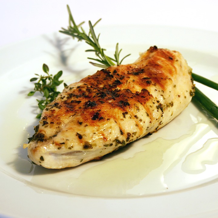 Нежная курица в желейном соусе
