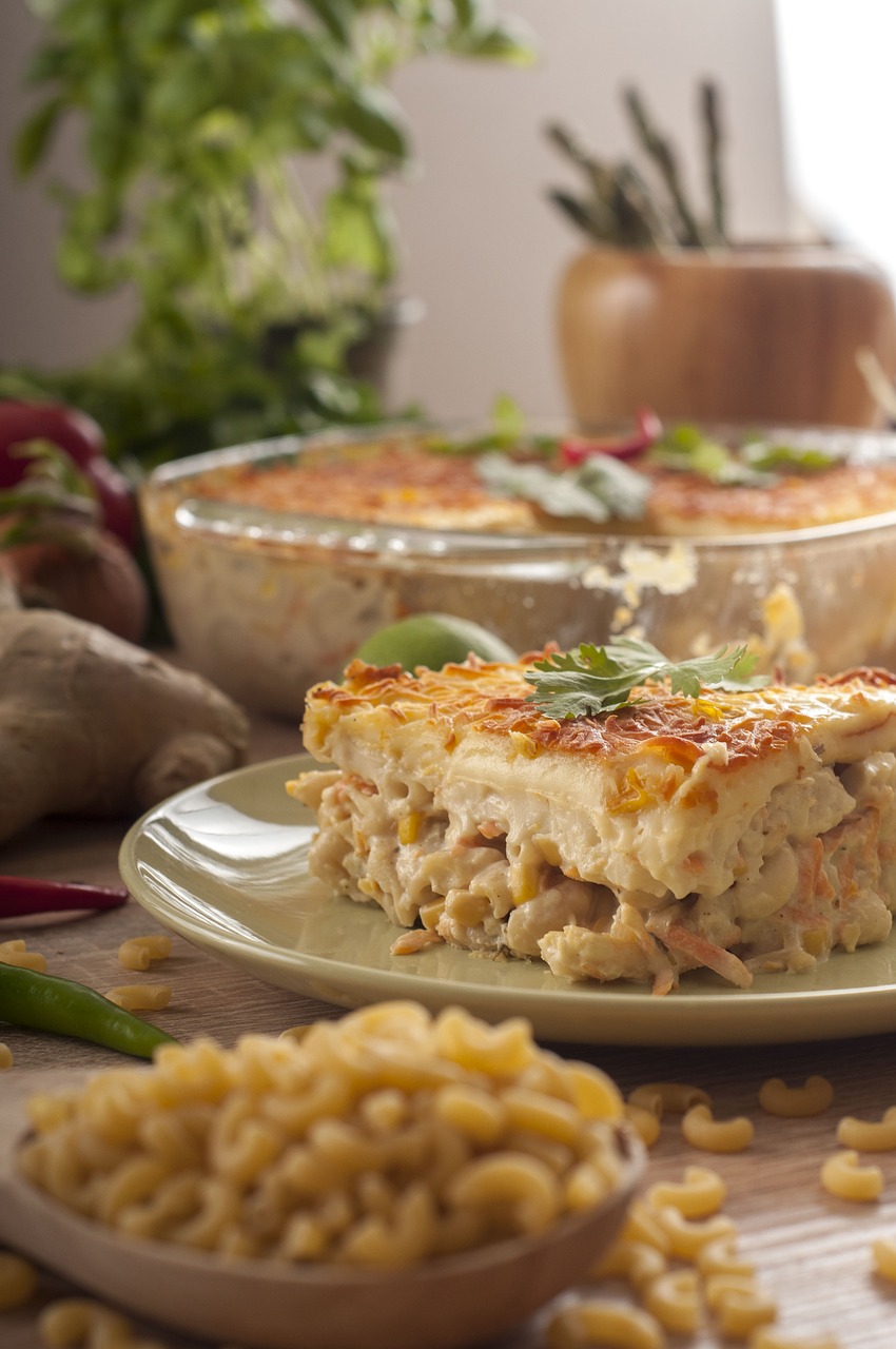 Макарони з сиром і фаршем в духовці 