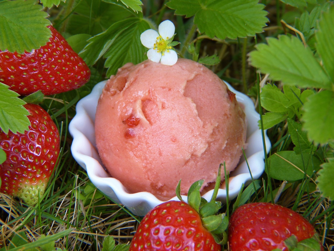 Суничне морозиво 
