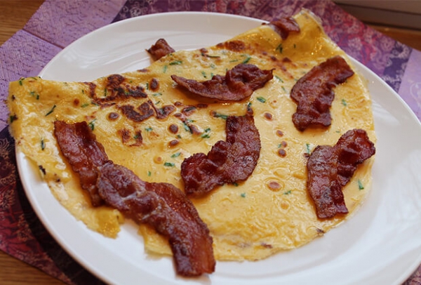 Масленица продолжается — готовим блины с мясом и овощами!