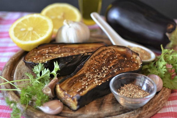 Готовим вкусные и оригинальные блюда с баклажанами — рецепты