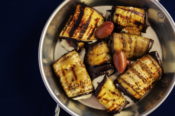 Готовим рулетики из баклажанов — вкусные и простые рецепты