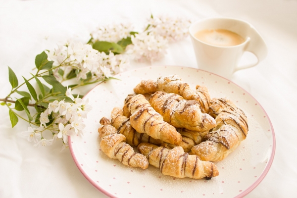 Готовим мягкие и вкусные рогалики — рецепты и советы
