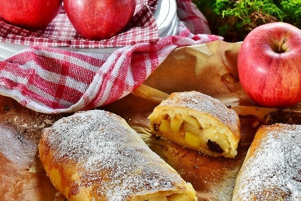 Готовим ароматный штрудель – рецепт и советы